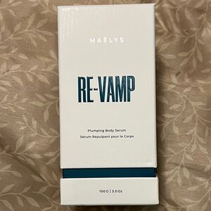 MAËLYS Re-Vamp Plumping Body Serum - White and Blue